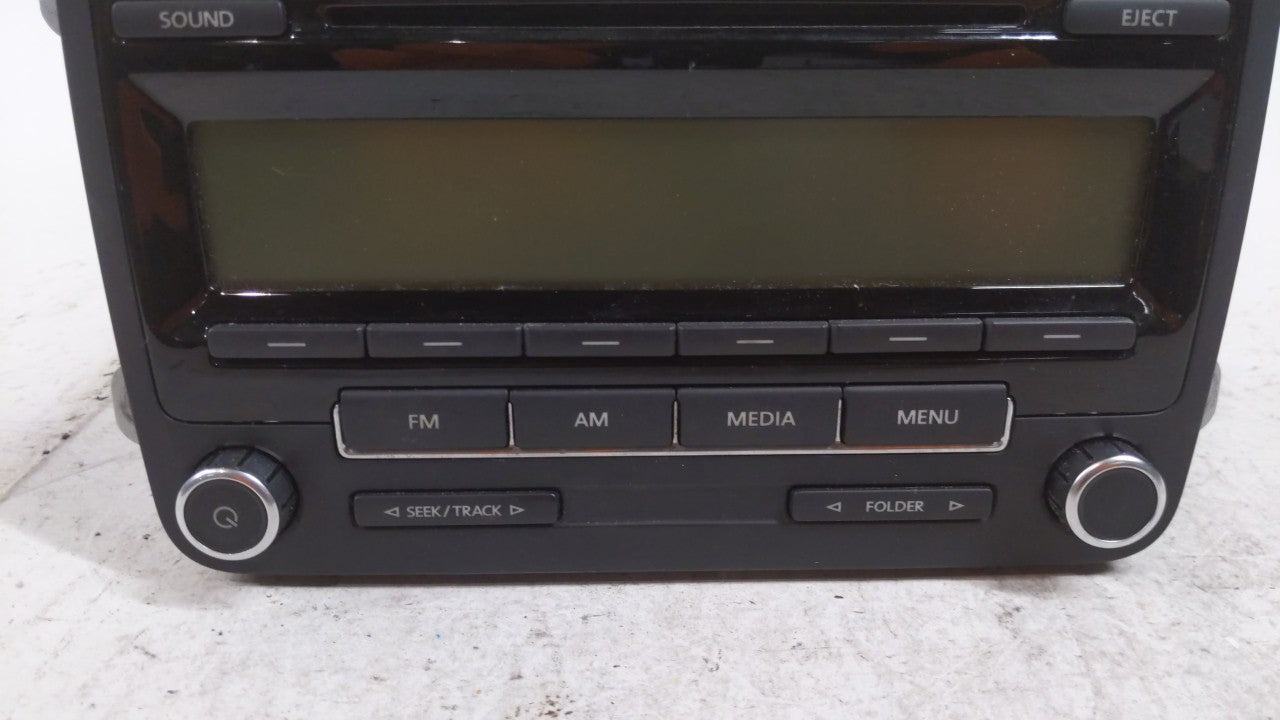2009-2017 Volkswagen Tiguan Radio AM FM Cd Player Receiver Replacement P/N:1K0 035 180 AC 5N0 035 164 A Fits OEM Used Auto Parts - Oemusedautoparts1.com