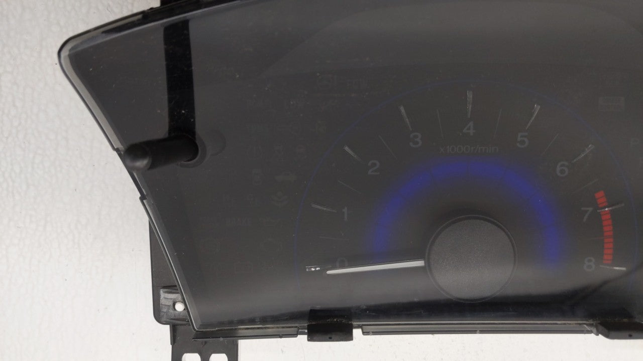 2014-2015 Honda Civic Instrument Cluster Speedometer Gauges P/N:78200-TR3-A011-M1 78200-TR3-A212-M1 Fits 2014 2015 OEM Used Auto Parts - Oemusedautoparts1.com