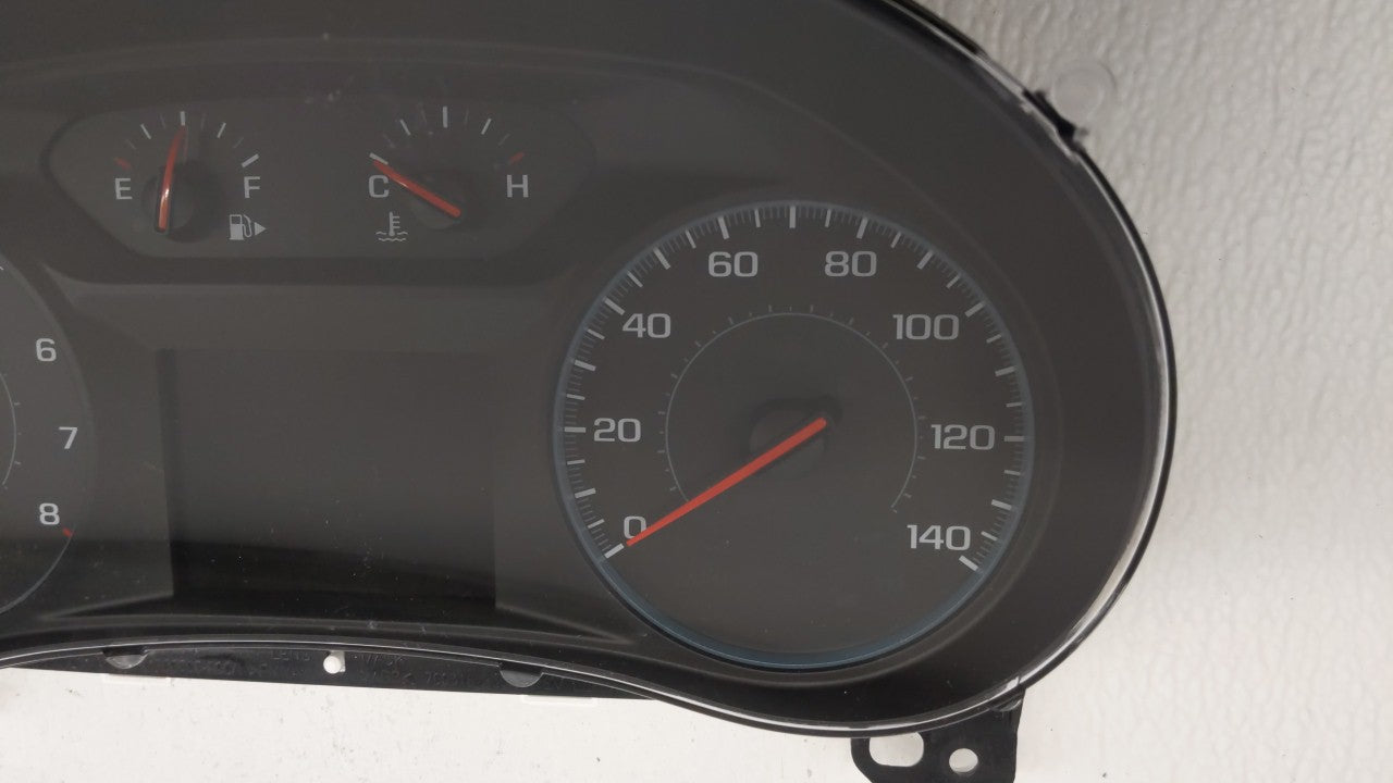 2017-2018 Chevrolet Malibu Instrument Cluster Speedometer Gauges P/N:84356877 84128302 Fits 2017 2018 OEM Used Auto Parts - Oemusedautoparts1.com