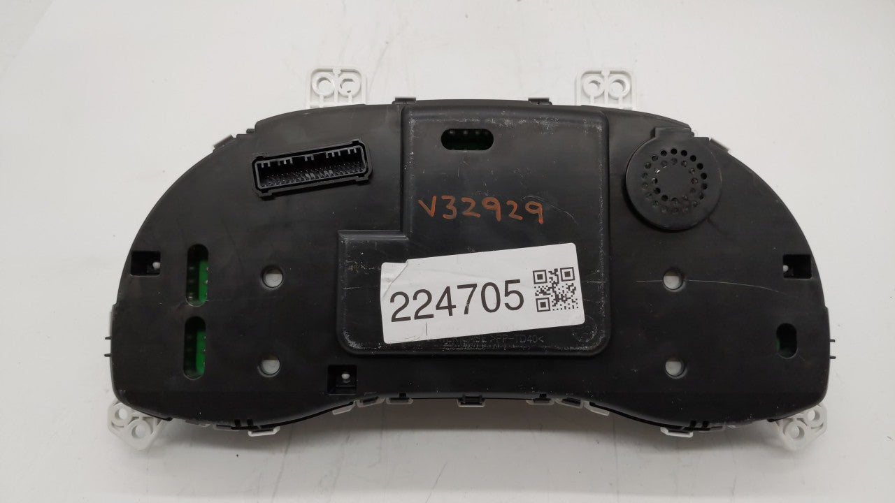 2017-2018 Hyundai Elantra Instrument Cluster Speedometer Gauges P/N:94001-F3011 94001-F3010 Fits 2017 2018 OEM Used Auto Parts - Oemusedautoparts1.com