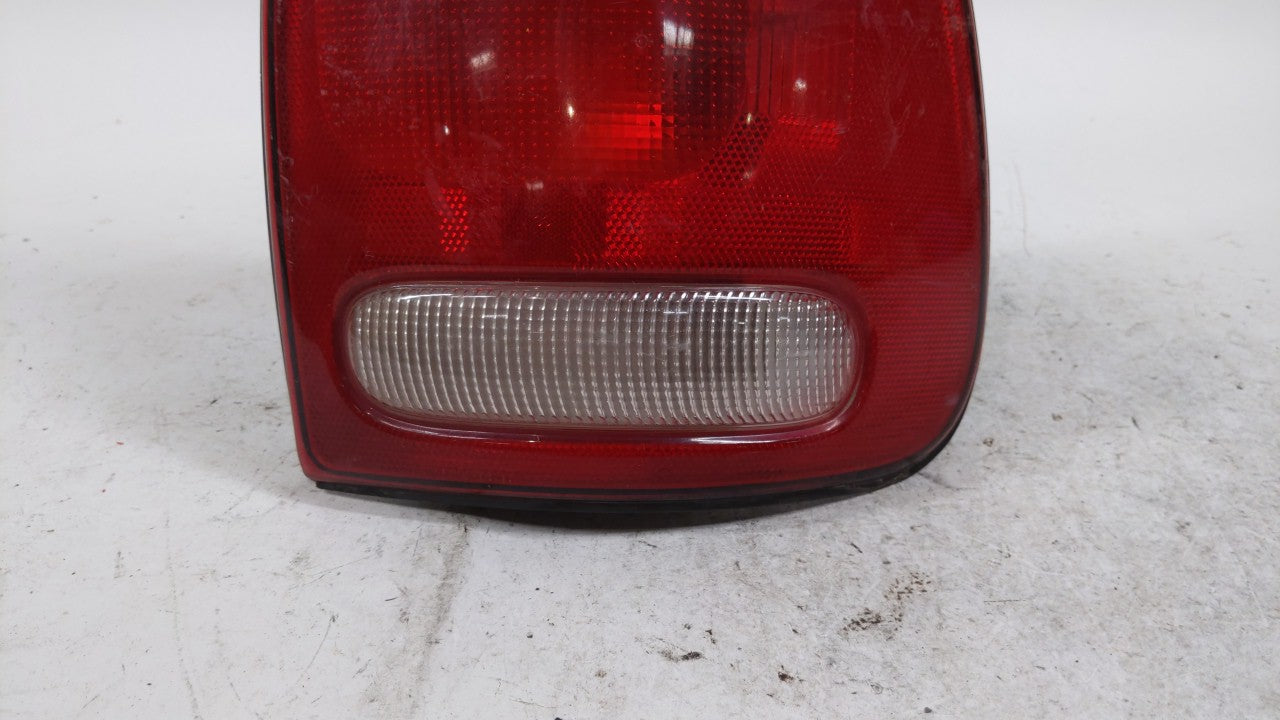 1998-2003 Dodge Durango Tail Light Assembly Passenger Right OEM P/N:4576362 Fits 1996 1997 1998 1999 2000 2001 2002 2003 OEM Used Auto Parts - Oemusedautoparts1.com