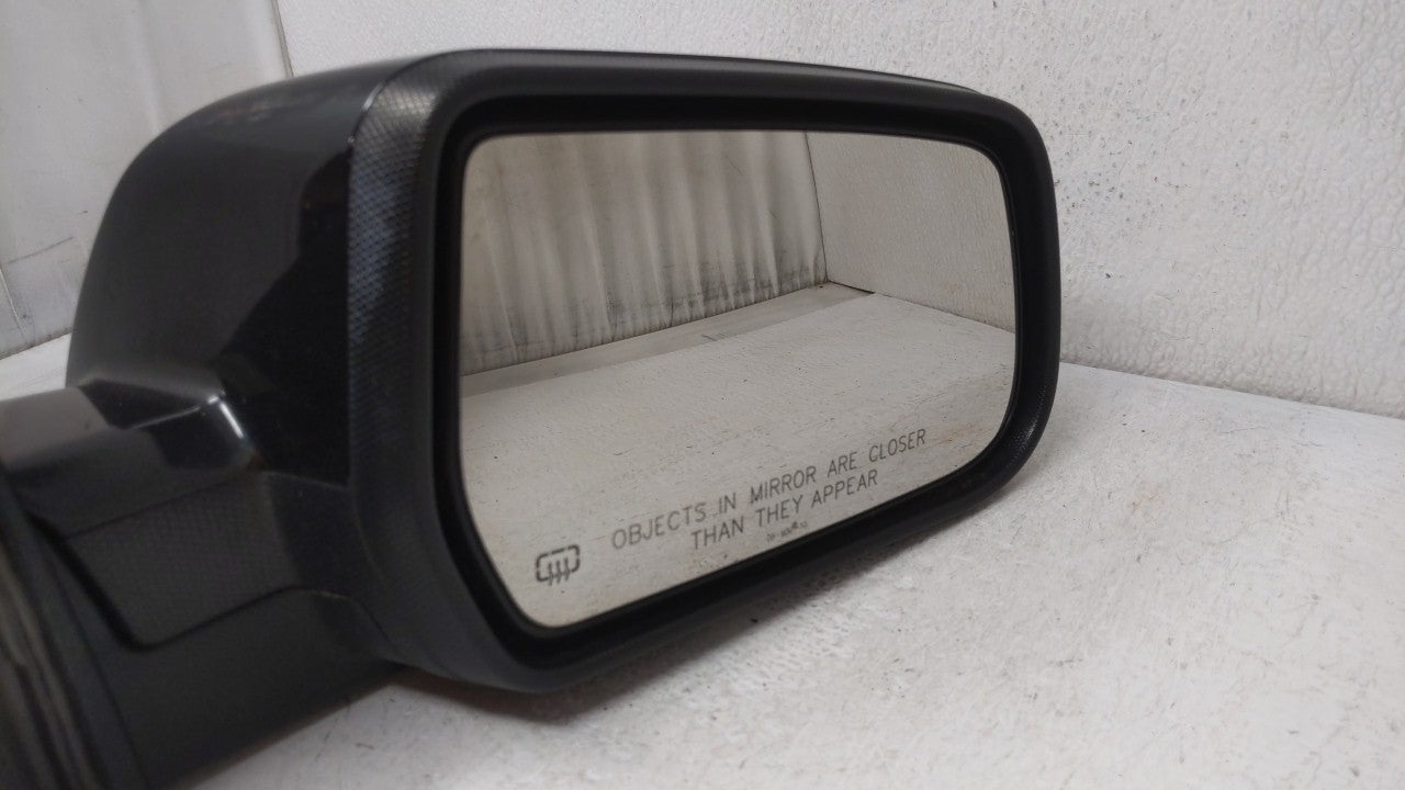 2010-2011 Chevrolet Equinox Side Mirror Replacement Passenger Right View Door Mirror P/N:20858728 20858720 Fits 2010 2011 OEM Used Auto Parts - Oemusedautoparts1.com