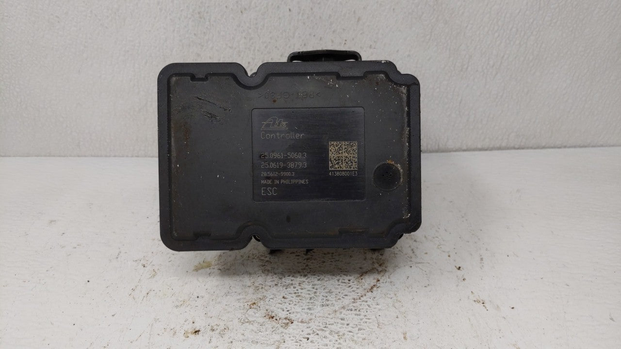 2014-2017 Honda Odyssey ABS Pump Control Module Replacement P/N:57110-TK8-A610-M1 57110-TK8-A630-M1 Fits 2014 2015 2016 2017 OEM Used Auto Parts - Oemusedautoparts1.com