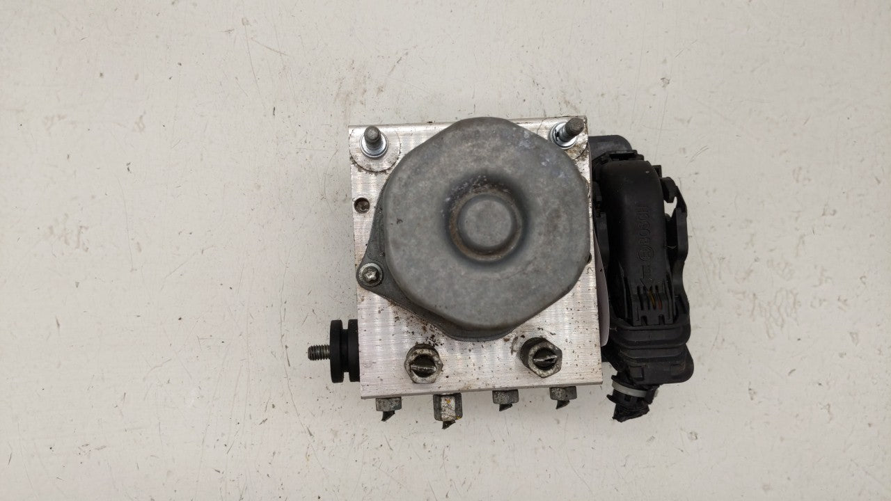 2016-2018 Nissan Sentra ABS Pump Control Module Replacement P/N:47660 5UD0C 47660 4FU0C Fits 2016 2017 2018 OEM Used Auto Parts - Oemusedautoparts1.com