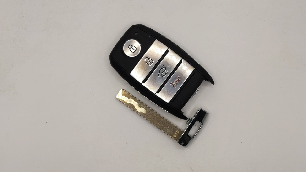 Kia Keyless Entry Remote Fob SY5QEFGE04 4 buttons - Oemusedautoparts1.com