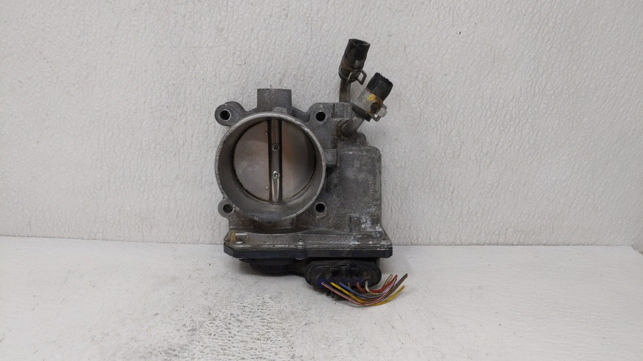 2011-2018 Hyundai Elantra Throttle Body P/N:35100-2E000 Fits 2011 2012 2013 2014 2015 2016 2017 2018 2019 OEM Used Auto Parts - Oemusedautoparts1.com