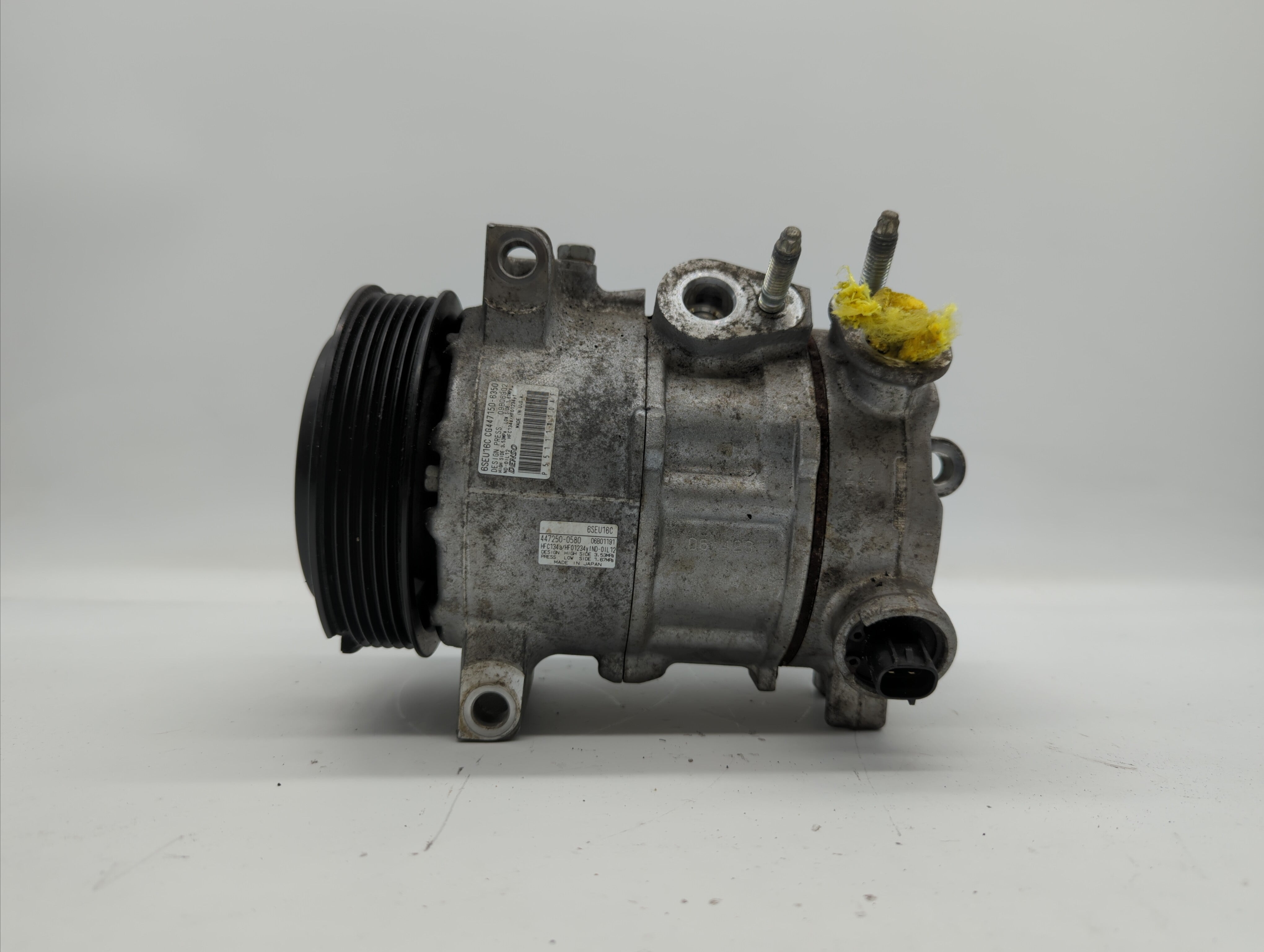 2011-2018 Hyundai Elantra Throttle Body P/N:35100-2E000 Fits 2011 2012 2013 2014 2015 2016 2017 2018 2019 OEM Used Auto Parts - Oemusedautoparts1.com