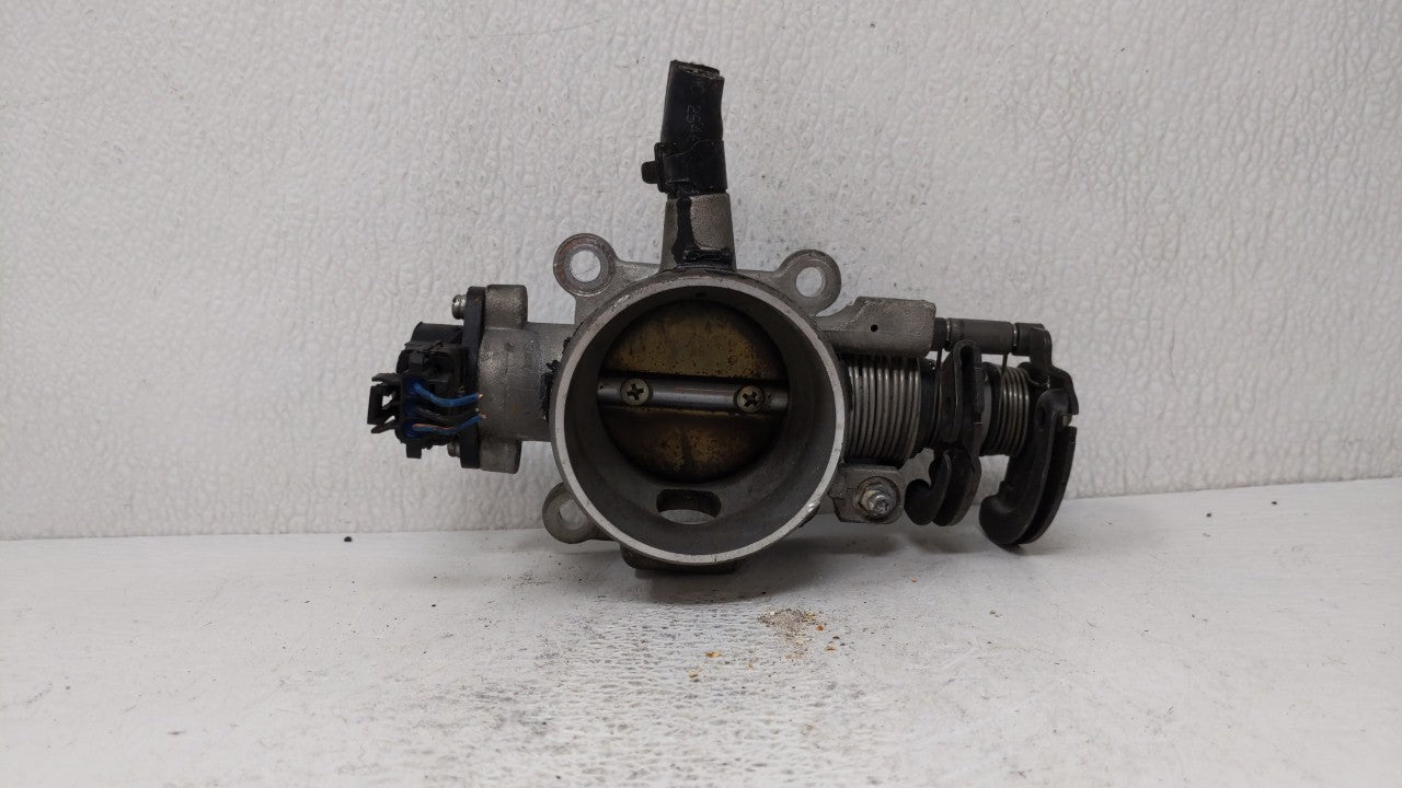 2007-2012 Hyundai Elantra Throttle Body P/N:55100-23950 35100-23950 Fits 2007 2008 2009 2010 2011 2012 OEM Used Auto Parts - Oemusedautoparts1.com