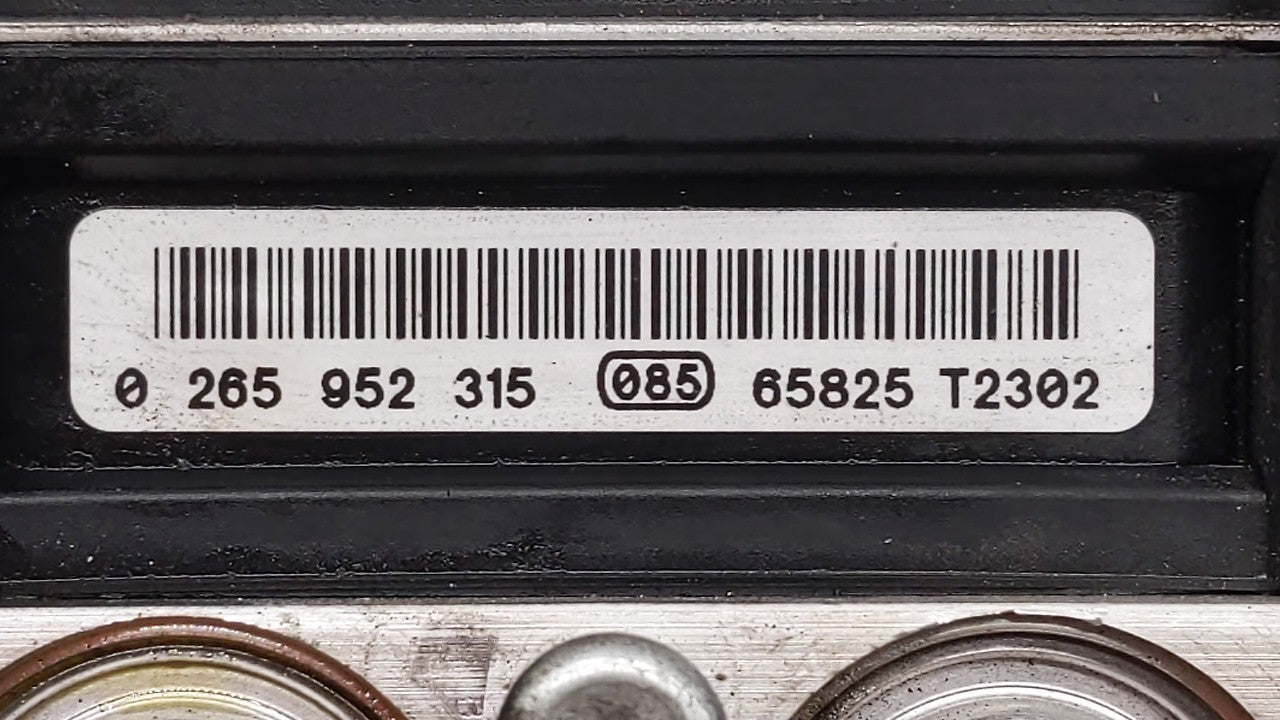 2012-2017 Chevrolet Traverse ABS Pump Control Module Replacement P/N:23407416 22912777 Fits 2012 2013 2014 2015 2016 2017 OEM Used Auto Parts - Oemusedautoparts1.com