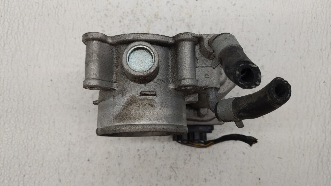 2014-2019 Kia Soul Throttle Body P/N:35100-2E000 Fits 2011 2012 2013 2014 2015 2016 2017 2018 2019 OEM Used Auto Parts - Oemusedautoparts1.com