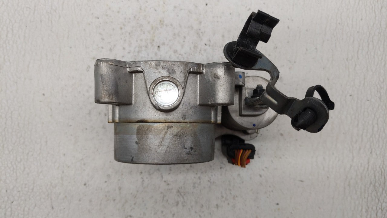 2017-2018 Jeep Compass Throttle Body P/N:04891970AC 04891970AB Fits 2014 2015 2016 2017 2018 OEM Used Auto Parts - Oemusedautoparts1.com