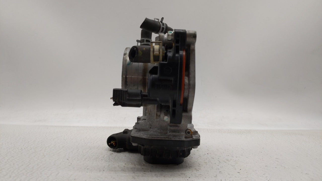 2016-2019 Honda Hr-V Throttle Body P/N:GMF3B Fits 2012 2013 2014 2015 2016 2017 2018 2019 OEM Used Auto Parts - Oemusedautoparts1.com