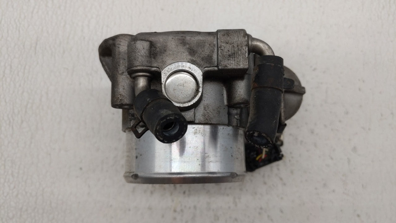 2011-2015 Kia Optima Throttle Body P/N:35100-2G700 Fits 2011 2012 2013 2014 2015 2016 OEM Used Auto Parts - Oemusedautoparts1.com