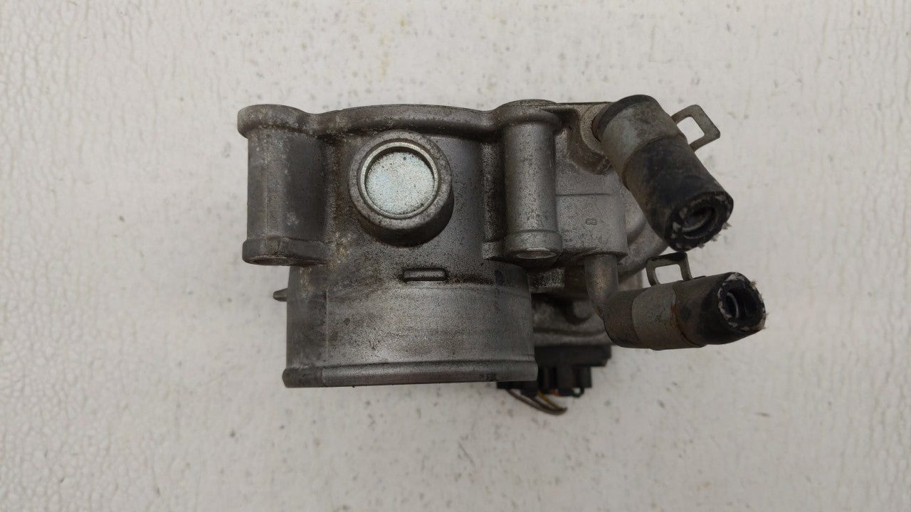 2014-2019 Kia Soul Throttle Body P/N:35100-2E000 Fits 2011 2012 2013 2014 2015 2016 2017 2018 2019 OEM Used Auto Parts - Oemusedautoparts1.com