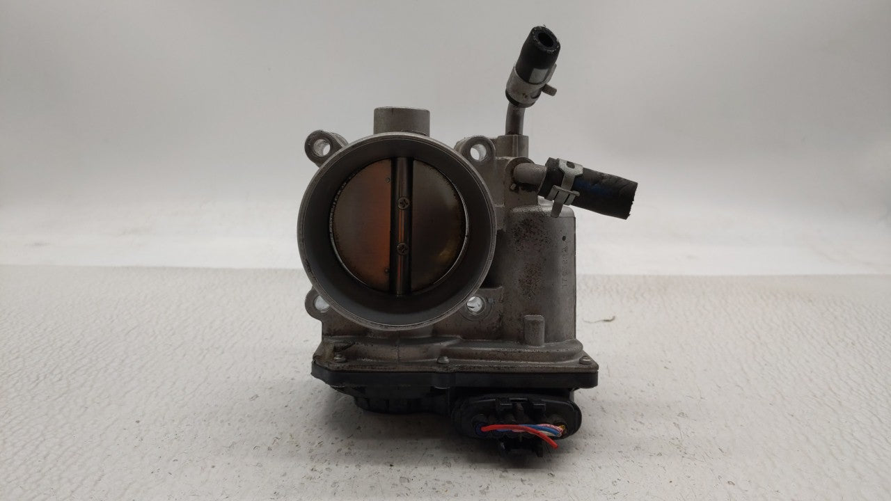 2016-2017 Hyundai Sonata Throttle Body P/N:35100-2E610 Fits 2016 2017 2018 2019 OEM Used Auto Parts - Oemusedautoparts1.com