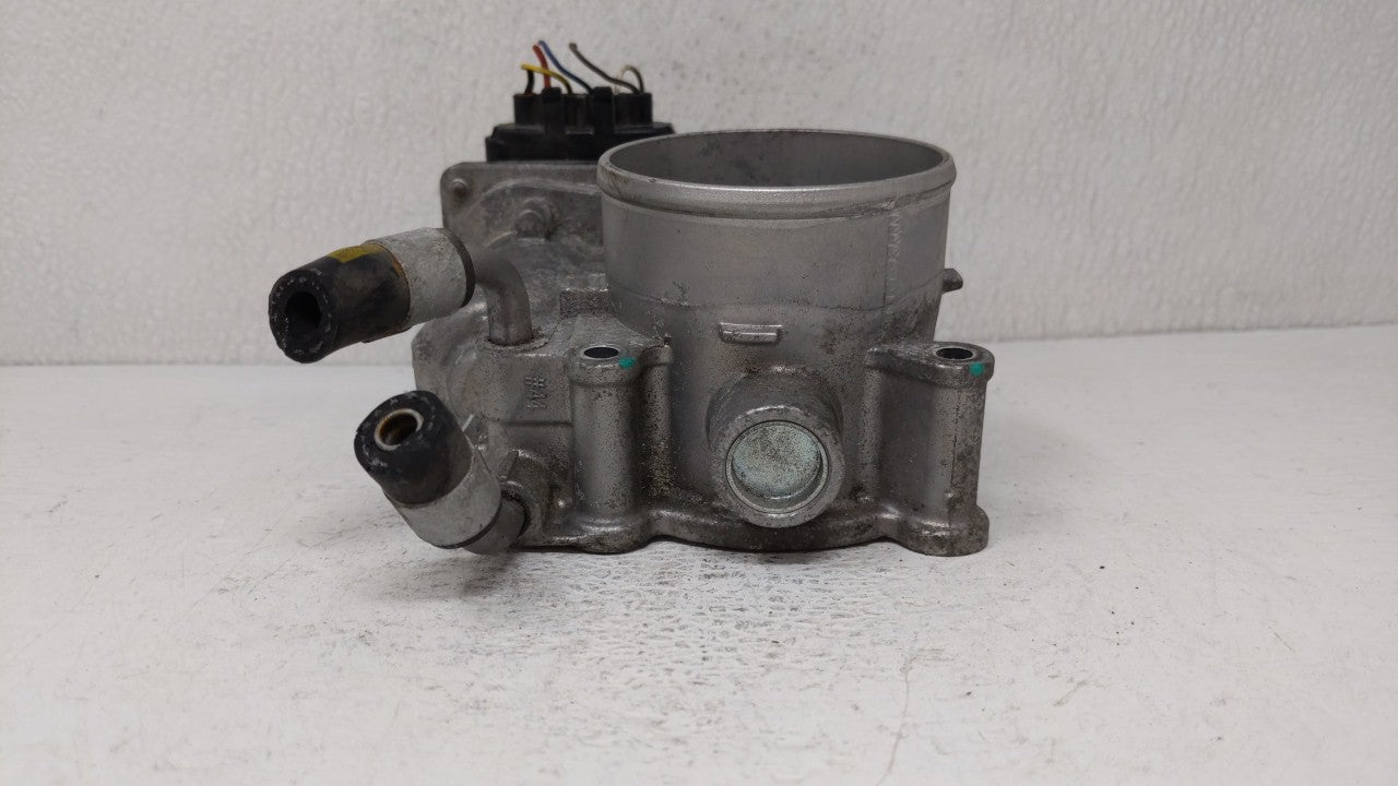 2011-2018 Hyundai Elantra Throttle Body P/N:35100-2E000 Fits 2011 2012 2013 2014 2015 2016 2017 2018 2019 OEM Used Auto Parts - Oemusedautoparts1.com