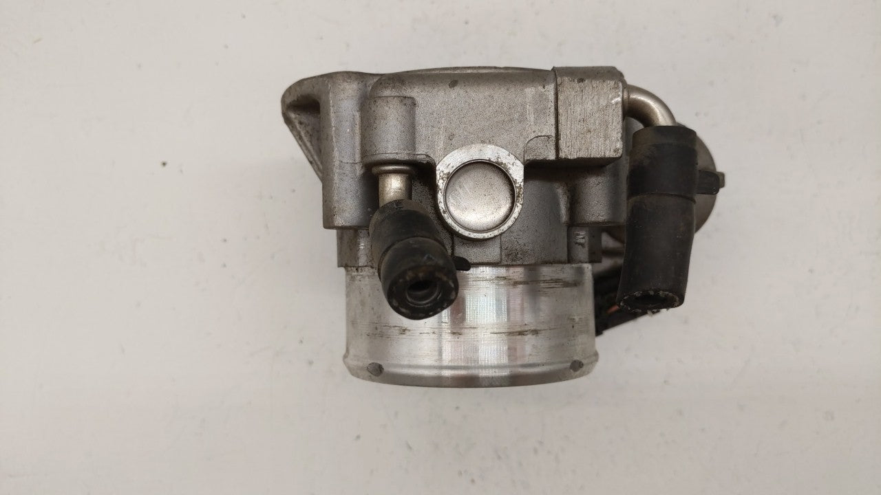 2011-2015 Kia Optima Throttle Body P/N:35100-2G700 Fits 2011 2012 2013 2014 2015 2016 OEM Used Auto Parts - Oemusedautoparts1.com