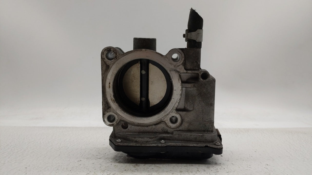 2013-2019 Nissan Sentra Throttle Body P/N:3RA60-01 C 3RA60-01 E Fits 2013 2014 2015 2016 2017 2018 2019 OEM Used Auto Parts - Oemusedautoparts1.com