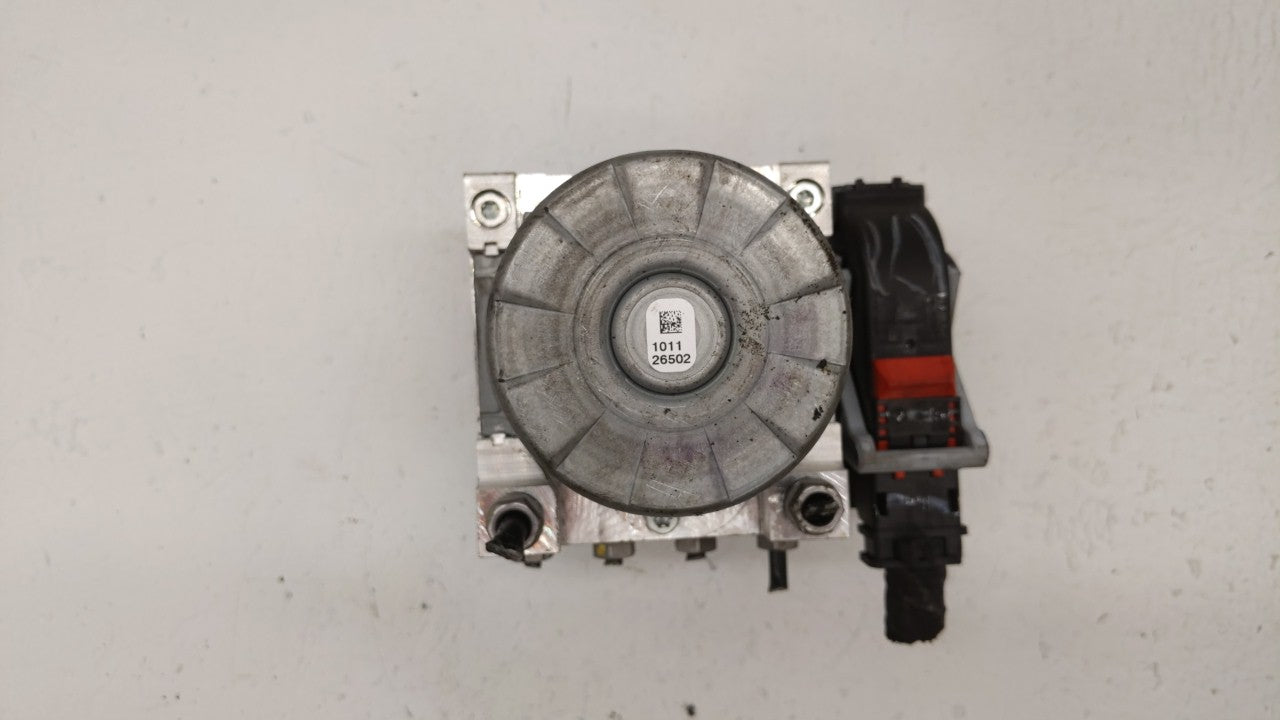 2017 Volkswagen Golf ABS Pump Control Module Replacement P/N:5Q0614517GA 5Q0 614 517 GA Fits 2018 2019 OEM Used Auto Parts - Oemusedautoparts1.com