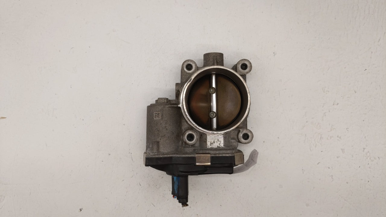 2012-2015 Chevrolet Equinox Throttle Body P/N:126321010A 12632101CA Fits 2012 2013 2014 2015 OEM Used Auto Parts - Oemusedautoparts1.com