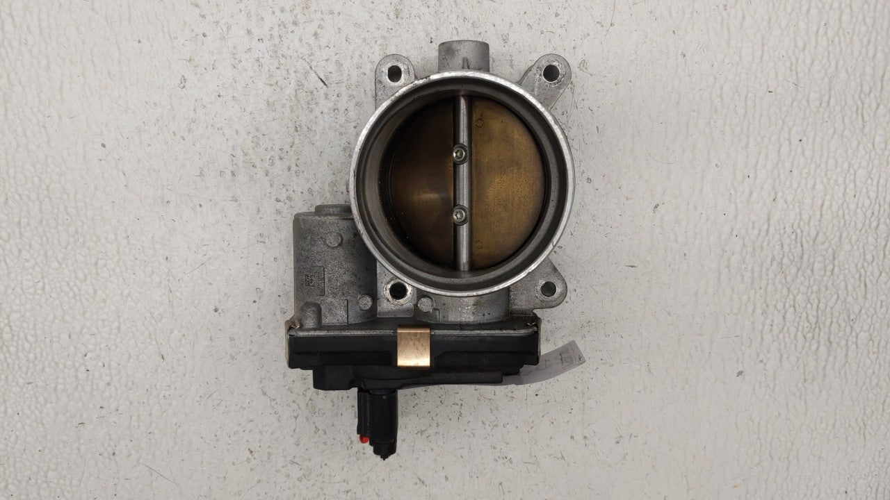 2014-2019 Chevrolet Silverado 1500 Throttle Body P/N:12678224 12617792 Fits 2014 2015 2016 2017 2018 2019 OEM Used Auto Parts - Oemusedautoparts1.com