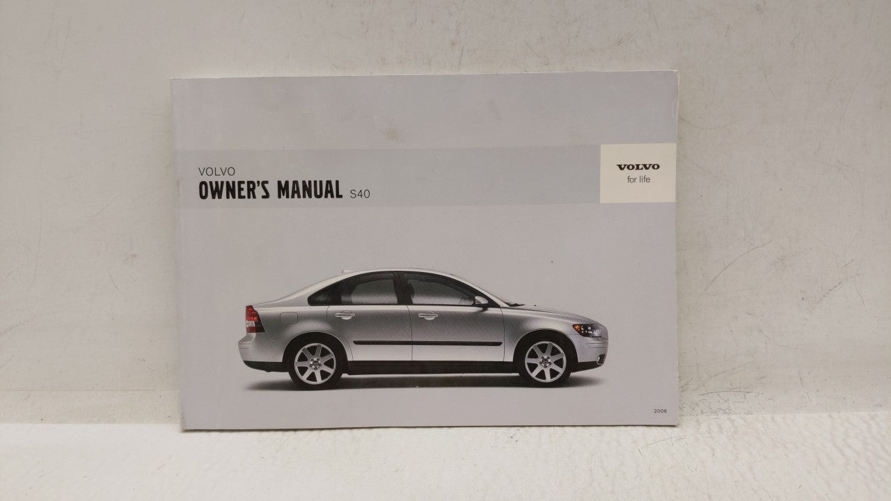 2006 Volvo S40 Owners Manual Book Guide OEM Used Auto Parts - Oemusedautoparts1.com