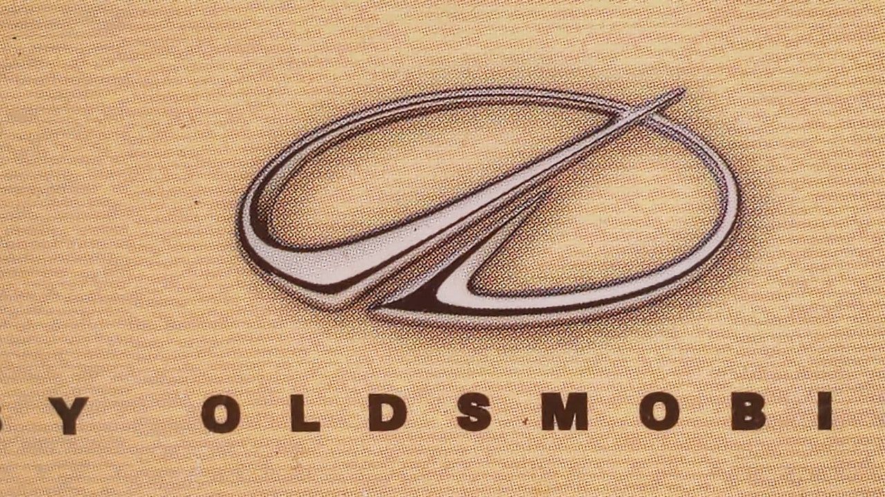 1999 Oldsmobile Intrigue Owners Manual Book Guide OEM Used Auto Parts - Oemusedautoparts1.com
