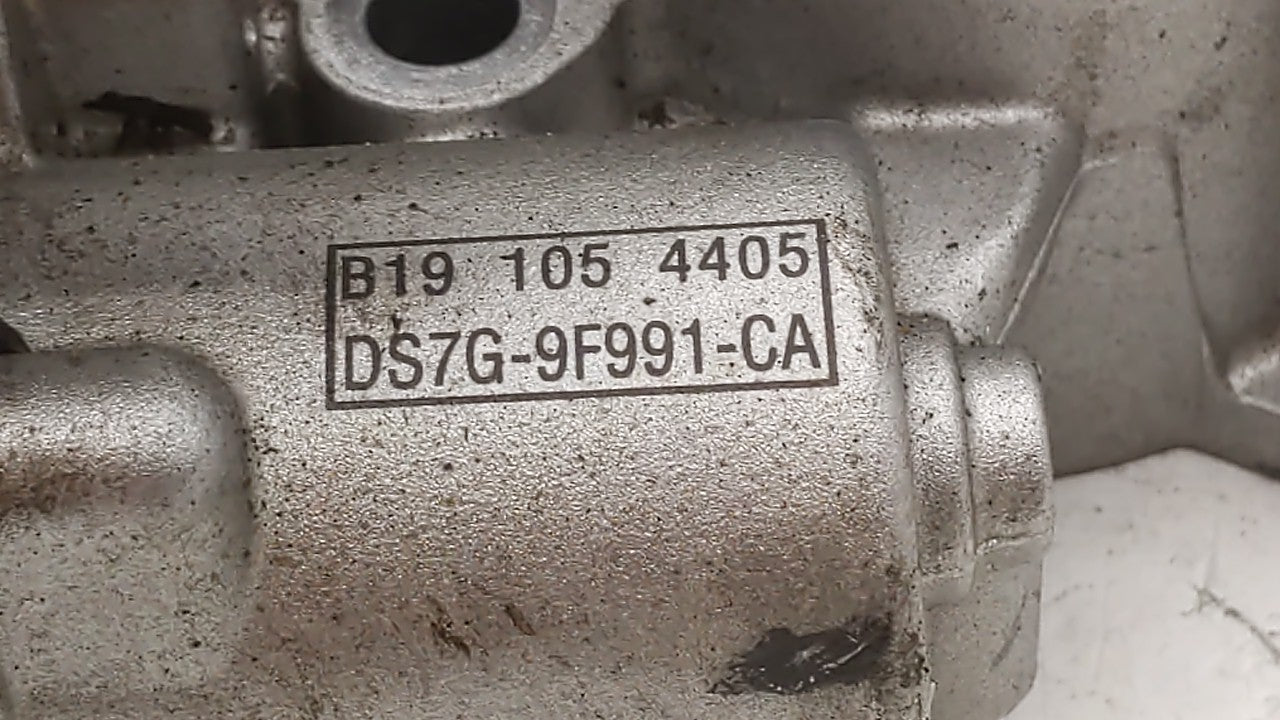 2017-2019 Ford Escape Throttle Body P/N:DS7G-9F991-BB DS7G-9E991-BB Fits 2014 2015 2016 2017 2018 2019 OEM Used Auto Parts - Oemusedautoparts1.com