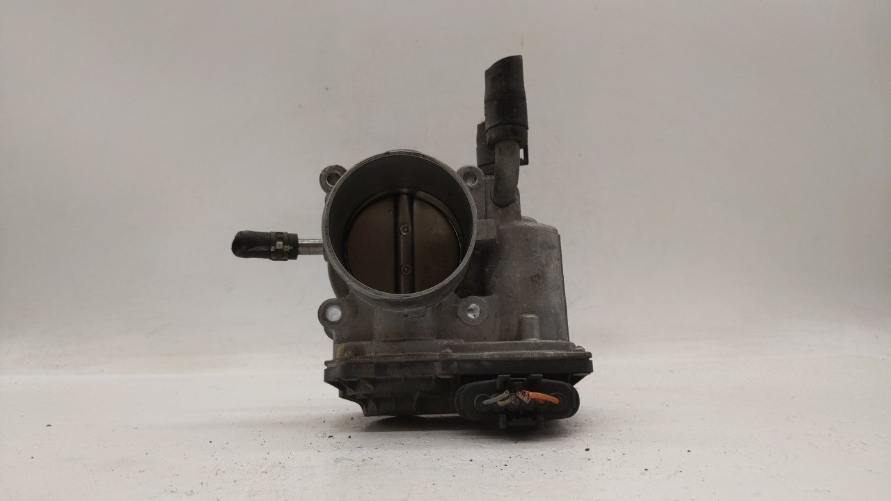 2012-2017 Hyundai Veloster Throttle Body P/N:5302-1S02 35100-2B300 Fits 2012 2013 2014 2015 2016 2017 2018 2019 OEM Used Auto Parts - Oemusedautoparts1.com