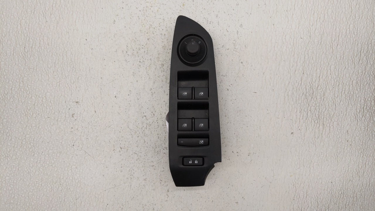 2017-2018 Chevrolet Trax Master Power Window Switch Replacement Driver Side Left P/N:22915128 42406141 Fits 2017 2018 OEM Used Auto Parts - Oemusedautoparts1.com