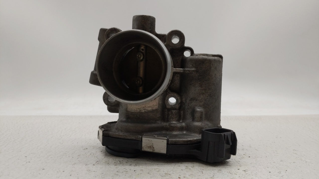 2011-2016 Chevrolet Cruze Throttle Body P/N:55565489 12644239AA Fits 2011 2012 2013 2014 2015 2016 2017 2018 2019 OEM Used Auto Parts - Oemusedautoparts1.com