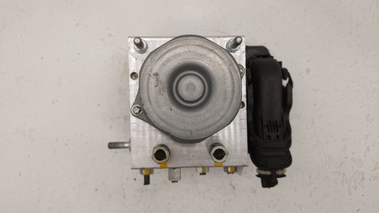 2016-2018 Nissan Sentra ABS Pump Control Module Replacement P/N:47660 5UD0C 47660 4FU0C Fits 2016 2017 2018 OEM Used Auto Parts - Oemusedautoparts1.com