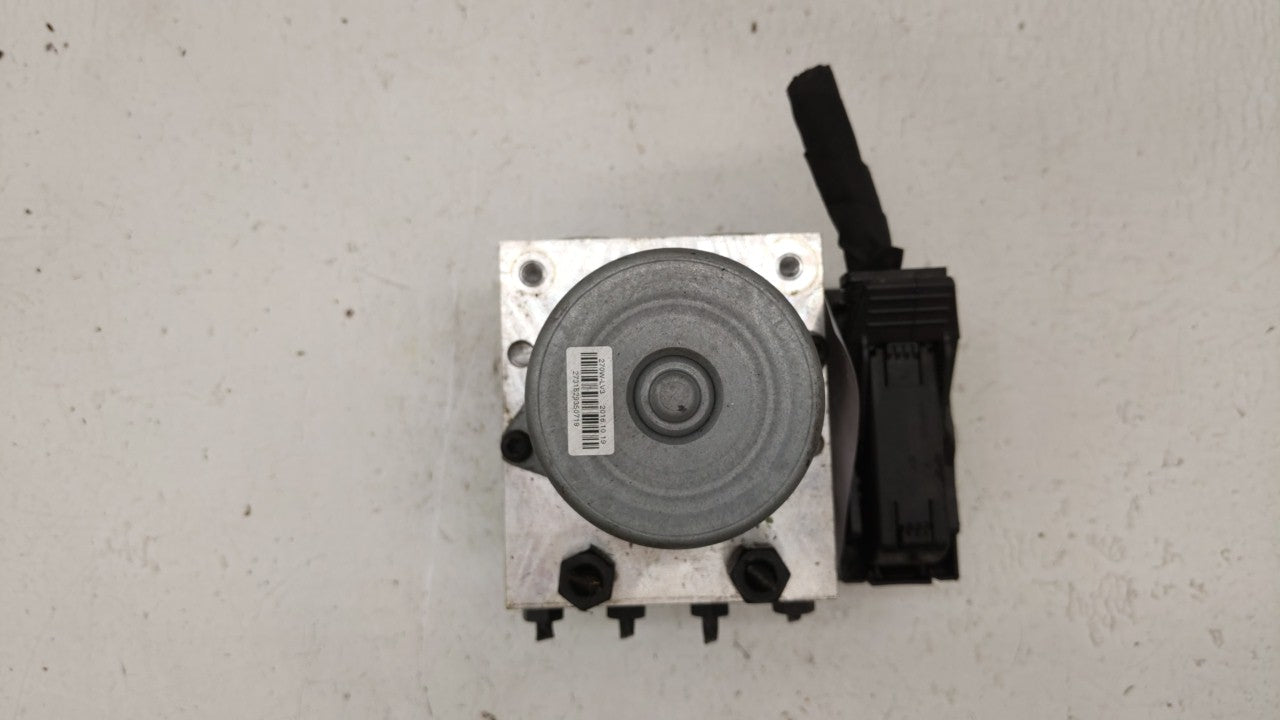 2015-2017 Hyundai Accent ABS Pump Control Module Replacement P/N:58920-1R460 Fits 2015 2016 2017 OEM Used Auto Parts - Oemusedautoparts1.com