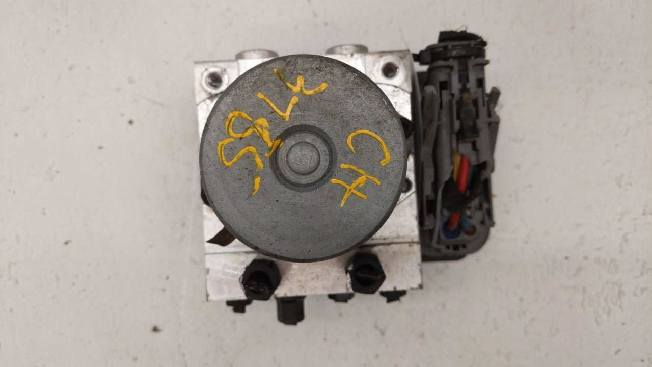 2017-2018 Hyundai Elantra ABS Pump Control Module Replacement P/N:58900-F2500 58920-F2500 Fits 2017 2018 OEM Used Auto Parts - Oemusedautoparts1.com