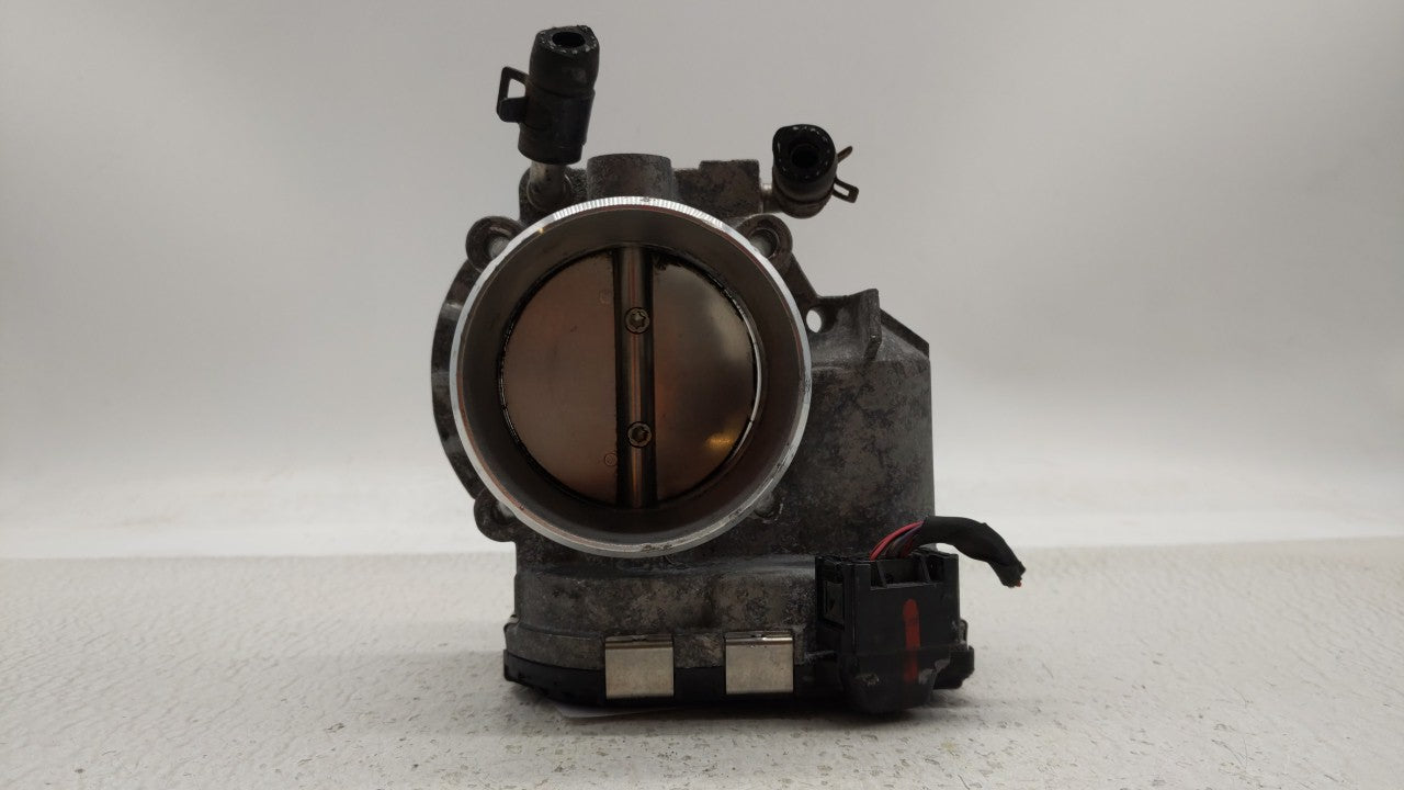 2012-2015 Kia Sorento Throttle Body P/N:35100-2G700 Fits 2011 2012 2013 2014 2015 2016 OEM Used Auto Parts - Oemusedautoparts1.com