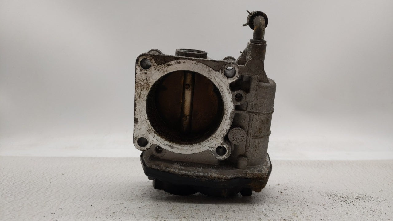 2011-2013 Infiniti M37 Throttle Body P/N:RME60-12 526-02 Fits OEM Used Auto Parts - Oemusedautoparts1.com