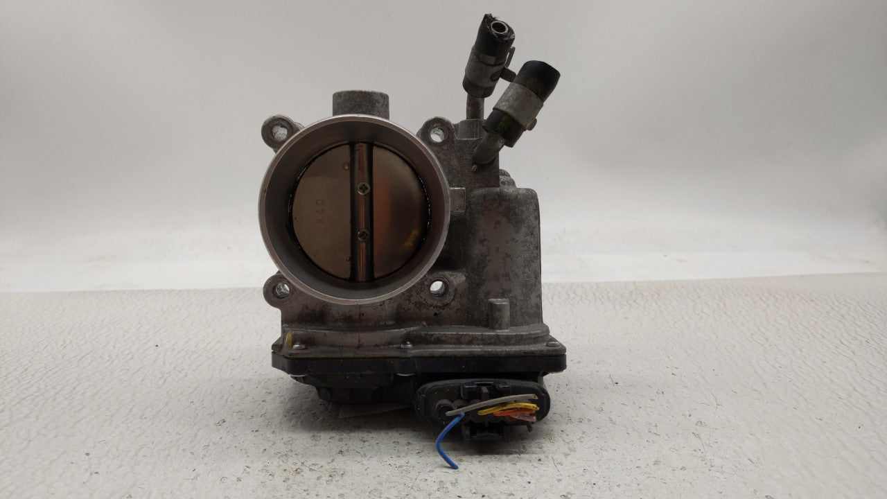 2011-2018 Hyundai Elantra Throttle Body P/N:35100-2E000 Fits 2011 2012 2013 2014 2015 2016 2017 2018 2019 OEM Used Auto Parts - Oemusedautoparts1.com