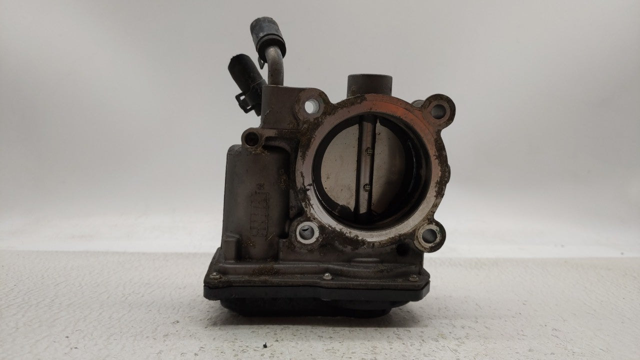 2014-2019 Kia Soul Throttle Body P/N:35100-2E000 Fits 2011 2012 2013 2014 2015 2016 2017 2018 2019 OEM Used Auto Parts - Oemusedautoparts1.com