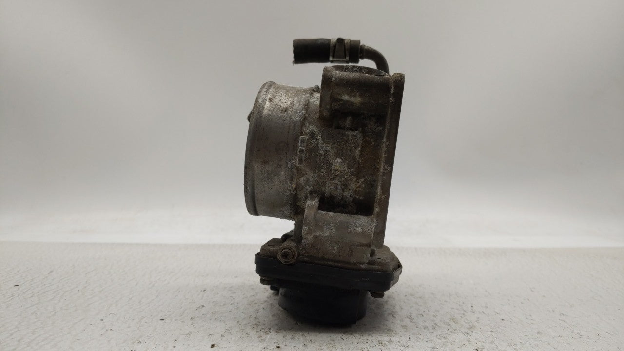 2011-2013 Infiniti M37 Throttle Body P/N:RME60-12 526-02 Fits OEM Used Auto Parts - Oemusedautoparts1.com