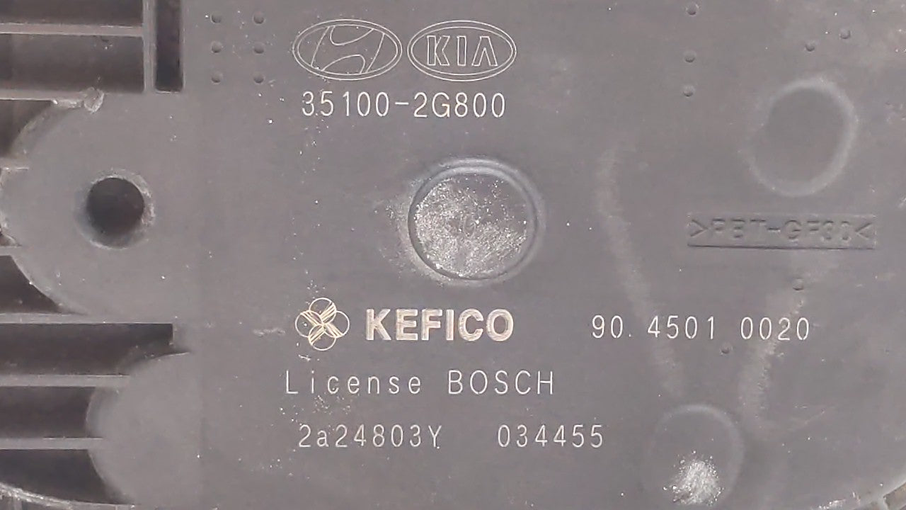 2011-2015 Hyundai Sonata Throttle Body P/N:35100-2G800 Fits 2011 2012 2013 2014 2015 2016 OEM Used Auto Parts - Oemusedautoparts1.com