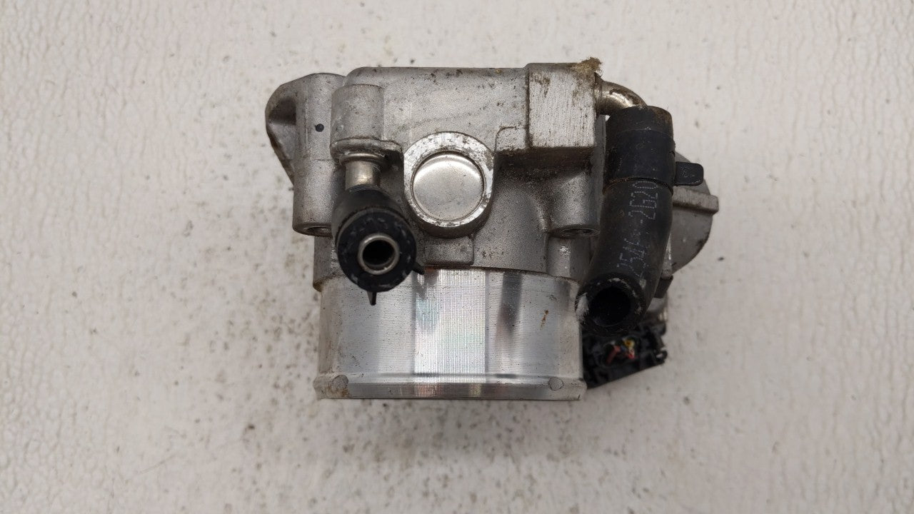 2011-2014 Hyundai Sonata Throttle Body P/N:35100-2G700 Fits 2011 2012 2013 2014 2015 2016 OEM Used Auto Parts - Oemusedautoparts1.com