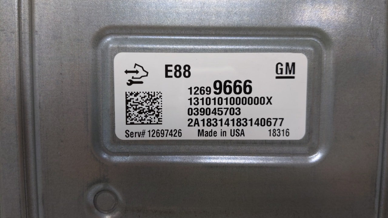 2018-2019 Chevrolet Malibu PCM Engine Computer ECU ECM PCU OEM P/N:12699666 12697426 Fits 2018 2019 OEM Used Auto Parts - Oemusedautoparts1.com