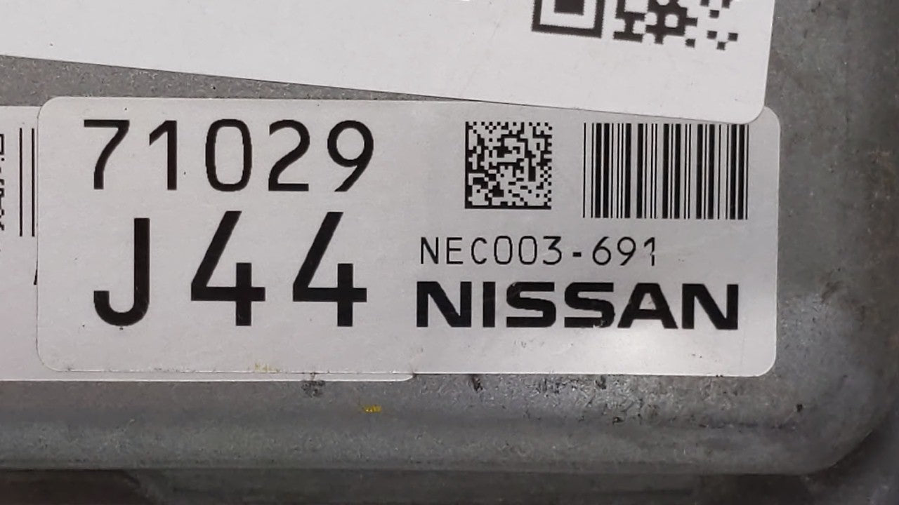 2014 Nissan Murano PCM Engine Computer ECU ECM PCU OEM P/N:NEC003-691 NEC003-690 Fits OEM Used Auto Parts - Oemusedautoparts1.com