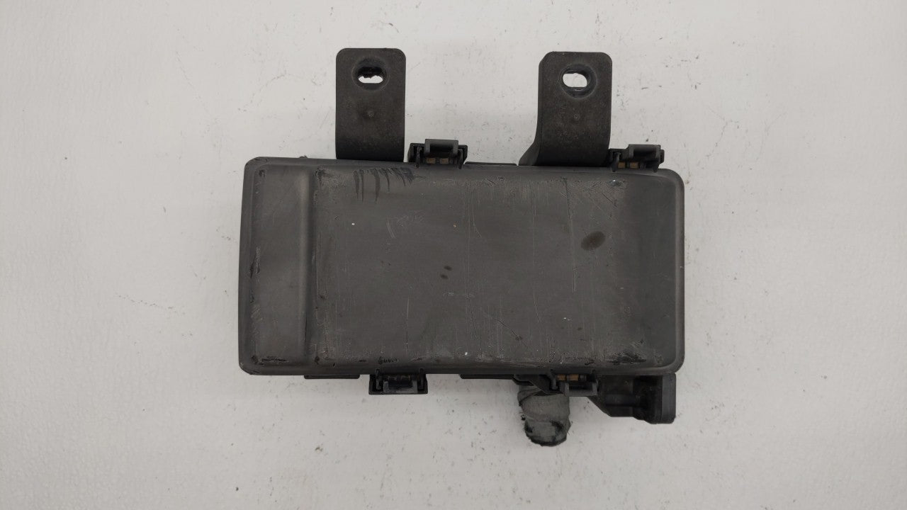 2006-2010 Hyundai Sonata Fusebox Fuse Box Panel Relay Module P/N:91950-3K540 91950-3K510 Fits 2006 2007 2008 2009 2010 OEM Used Auto Parts - Oemusedautoparts1.com