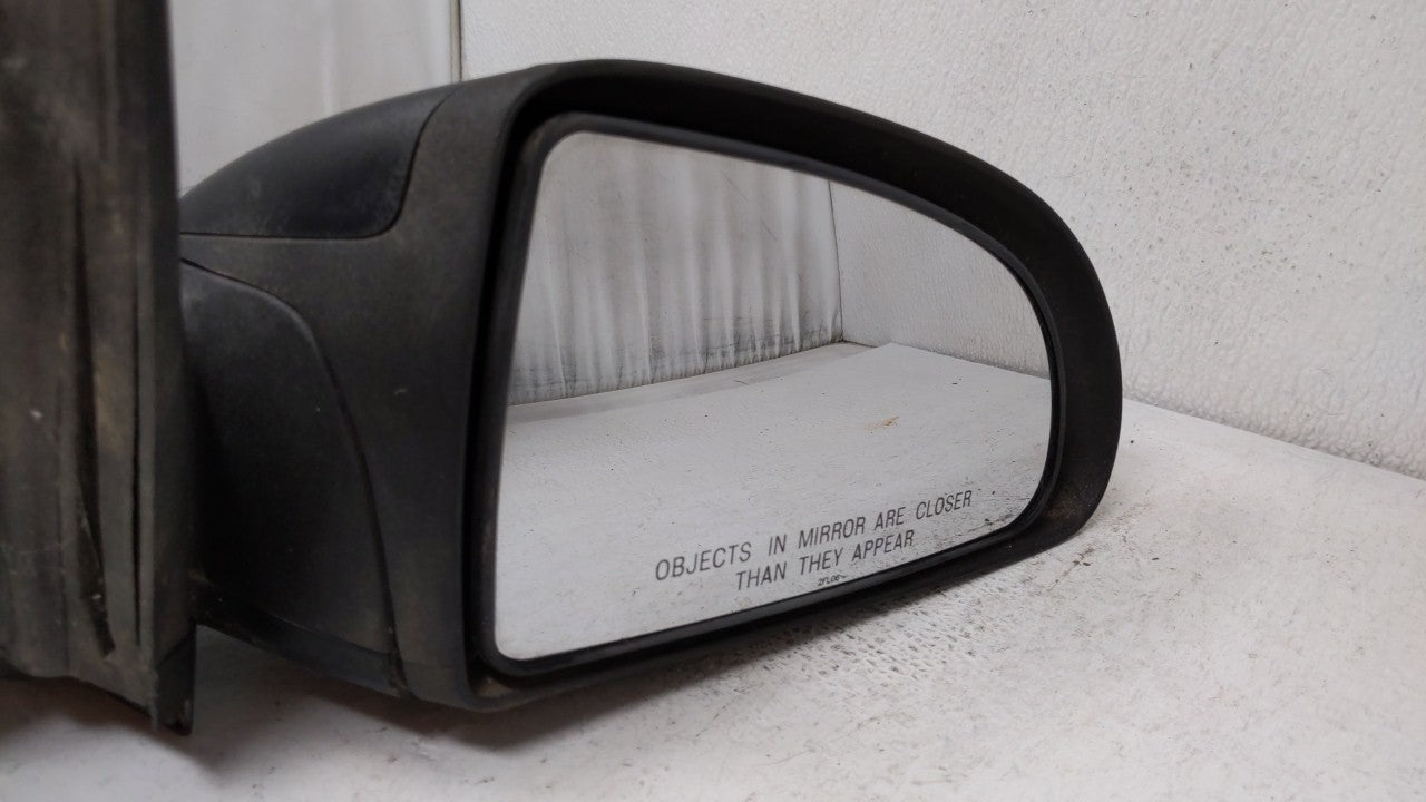 2005-2010 Chevrolet Cobalt Passenger Right Side View Manual Door Mirror - Oemusedautoparts1.com