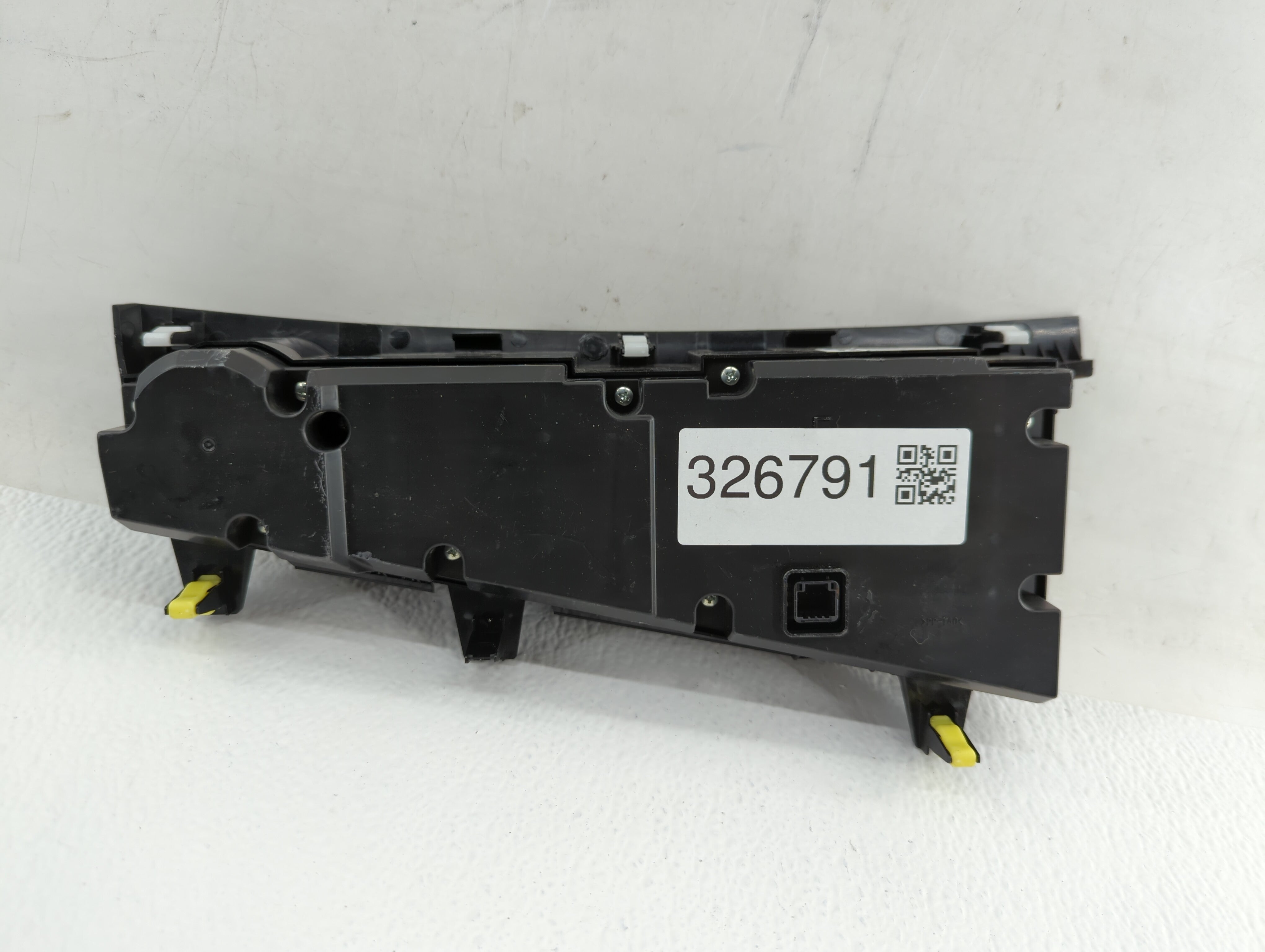 2017-2019 Chevrolet Silverado 1500 Climate Control Module Temperature AC/Heater Replacement P/N:23486615 84164476 Fits OEM Used Auto Parts - Oemusedautoparts1.com