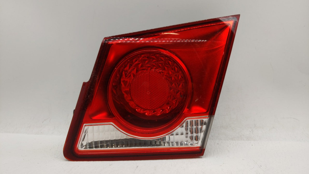 2011-2016 Chevrolet Cruze Tail Light Assembly Passenger Right OEM Fits 2011 2012 2013 2014 2015 2016 OEM Used Auto Parts - Oemusedautoparts1.com
