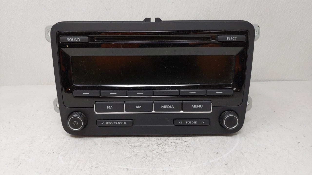 2014-2016 Volkswagen Beetle Radio AM FM Cd Player Receiver Replacement P/N:1K0 035 164 H Fits 2014 2015 2016 2017 OEM Used Auto Parts - Oemusedautoparts1.com