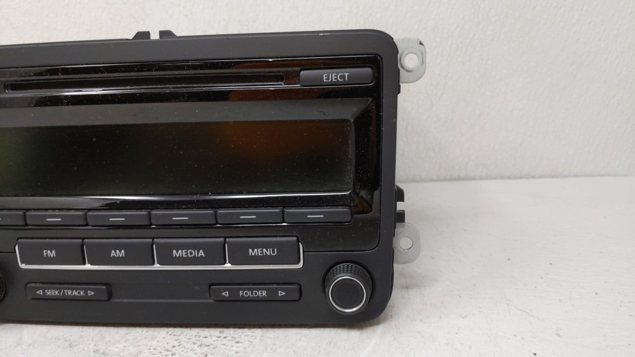 2014-2016 Volkswagen Beetle Radio AM FM Cd Player Receiver Replacement P/N:1K0 035 164 H Fits 2014 2015 2016 2017 OEM Used Auto Parts - Oemusedautoparts1.com