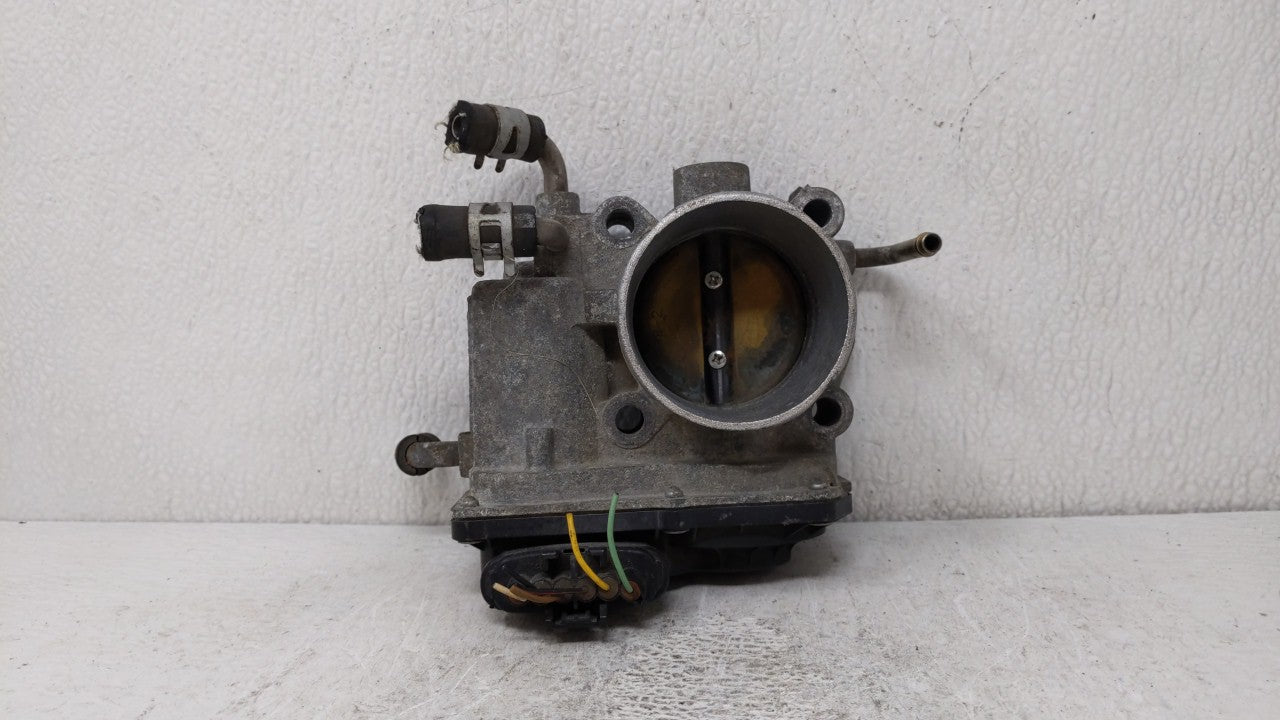 2004-2006 Toyota Camry Throttle Body P/N:22030-28060 22030-0H020 Fits 2004 2005 2006 2007 OEM Used Auto Parts - Oemusedautoparts1.com